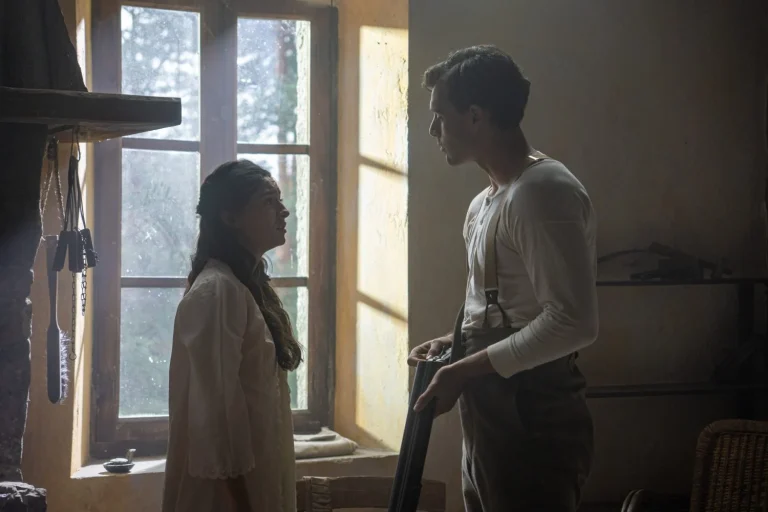 Curro y Manuel enfrentados por Ángela en 'La Promesa'