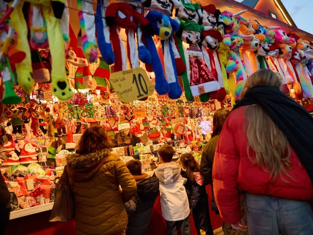 De tradición local a producto turístico estándar
