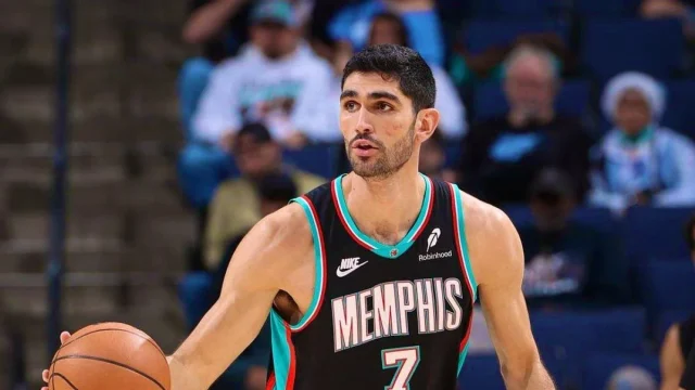 El techo de cristal de Santi Aldama