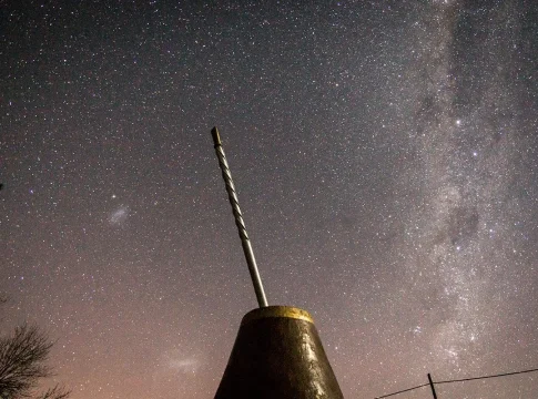 El telescopio James Webb descubre un océano oculto bajo la superficie de este planeta El telescopio James Webb descubre un océano oculto bajo la superficie de este planeta