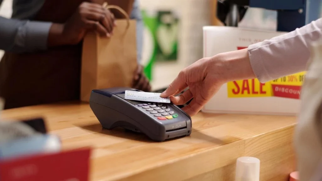 España es líder en pagos digitales... y en riesgos: el boom de compartir datos preocupa a los expertos 1 España, primera en la fila digital… con dudas que crecen