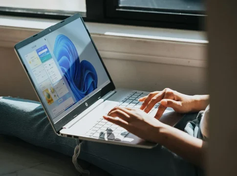 Expertos en ergonomía recomiendan cuatro ajustes clave en Windows para reducir la fatiga visual Expertos en ergonomía recomiendan cuatro ajustes clave en Windows para reducir la fatiga visual