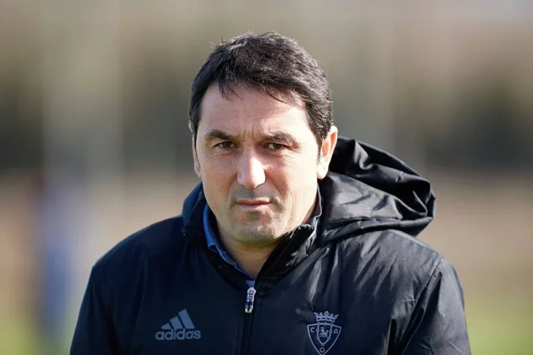 Jarro de agua fría para Braulio Vázquez: El Atlético bloquea la cesión de Pubill a un paso de cerrarse