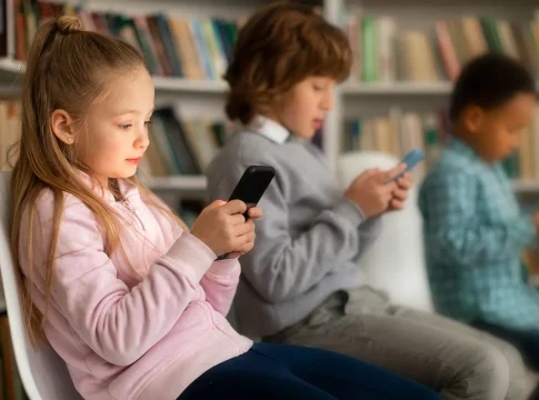 La estrategia danesa contra el móvil en jóvenes se posiciona como ejemplo europeo de éxito La estrategia danesa contra el móvil en jóvenes se posiciona como ejemplo europeo de éxito