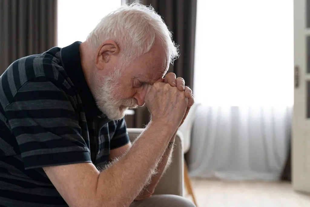 Investigador de neurociencia revela el hallazgo alarmante: Vivir en barrios pobres aumenta significativamente el riesgo de demencia 1 La relación alarmante entre el nivel socioeconómico del barrio y el desarrollo de demencia según expertos