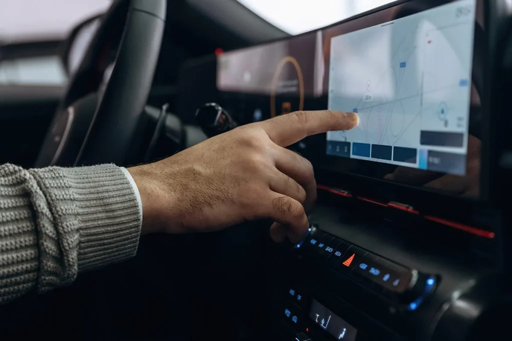 Las nuevas regulaciones de Euro NCAP ponen fin a las pantallas táctiles omnipresentes en los coches