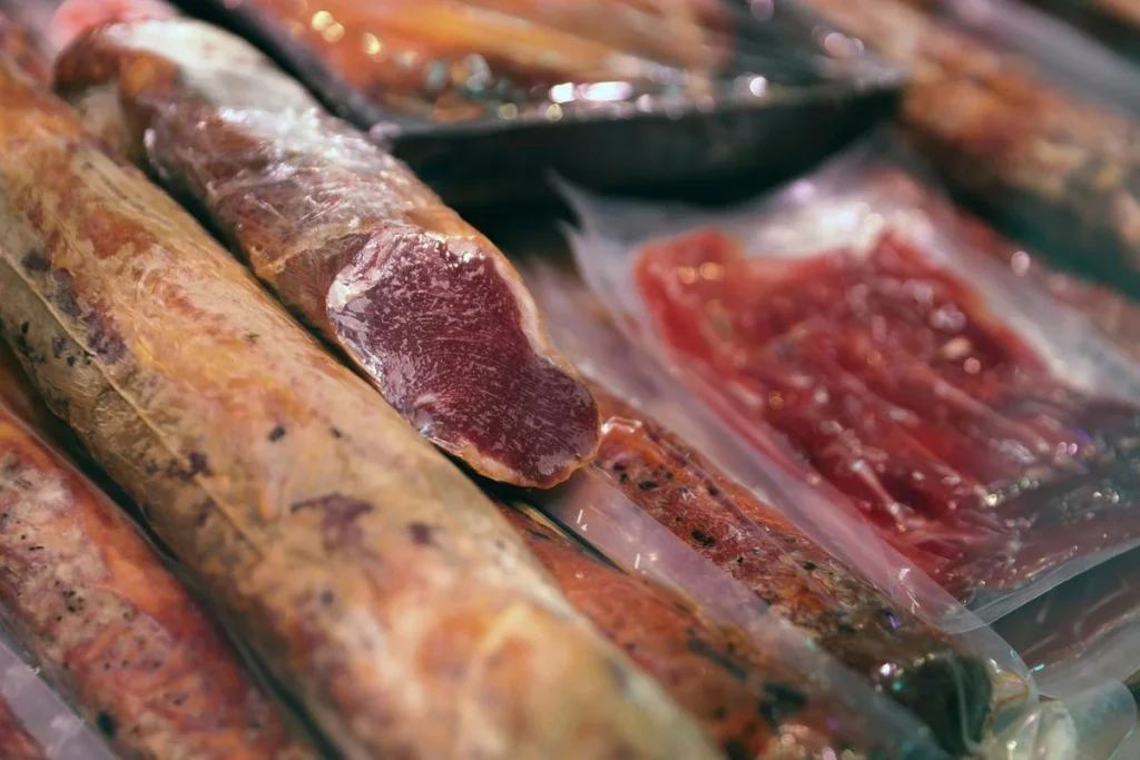 Los cambios en el precio del jamón, el lomo o el beicon por el brote de peste porcina en Barcelona 2 Lomo y embutidos: el impacto que se cocina mientras no miramos