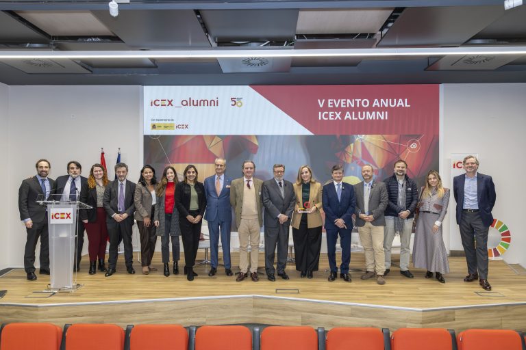 La red ICEX Alumni consolida 50 años de talento que cruza fronteras con más de 9.000 profesionales