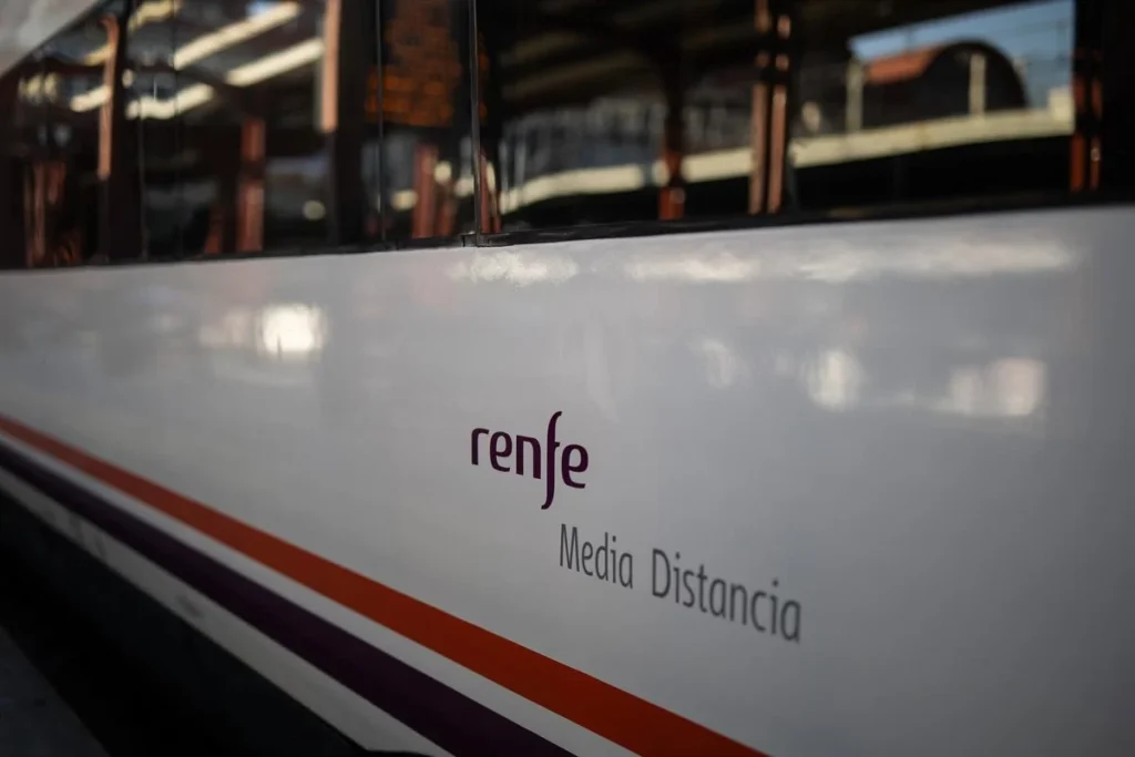 El nuevo abono único de transportes vuelve a olvidar la renta y es otra pelota en el tejado de las comunidades autónomas 2 Media Distancia de Renfe