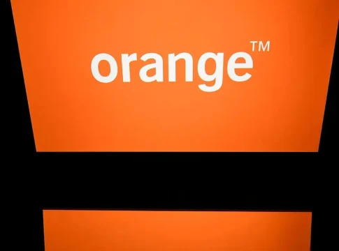 Movistar Orange Vodafone suben precios digi El 'tarifazo' de las telecos: Las tres grandes suben precios en enero mientras Digi blinda sus cuotas Fuente: Agencias
