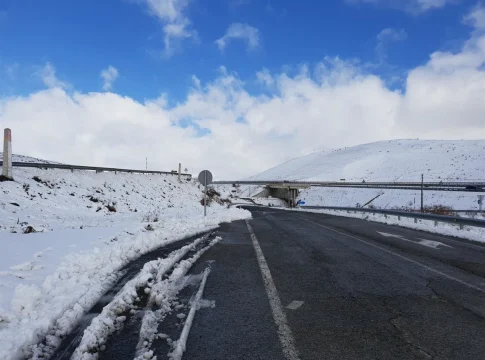Nieve en la carretera Nieve en la carretera