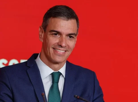 Pedro S+ínchez Pedro Sánchez