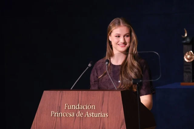 Qué hay detrás de la silenciosa estrategia de la Casa Real que mantiene a la princesa Leonor alejada del bullicio mediático desde su ingreso a San Javier