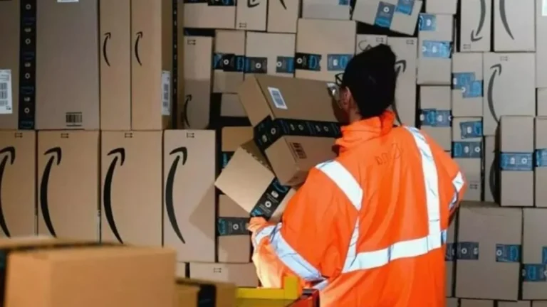Un negocio de millones al año: ¿Qué pasa con los productos que devolvemos a Amazon?