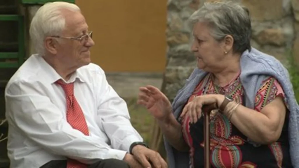 La Navidad la pagan los abuelos con compras, sobrecarga y cuidado en los hogares 1 La Navidad la pagan los abuelos con compras, sobrecarga y cuidado en los hogares Fuente: Adobe Stock