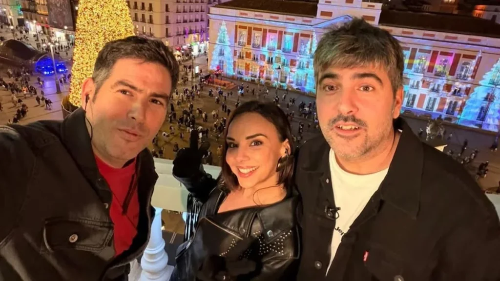 Del vestido de Cristina Pedroche a la nieve de Telecinco: así serán las Campanadas 2025 en televisión 2 Del vestido de Cristina Pedroche a la nieve de Telecinco: así serán las Campanadas 2025 en televisión Fuente: Instagram Estopa