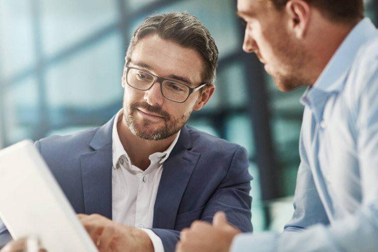 El 21% de las empresas de más de diez empleados ya utiliza la IA