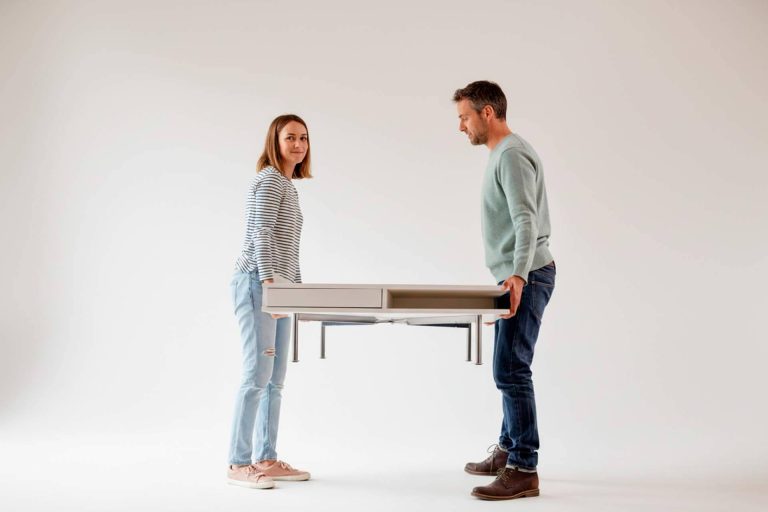 Alquiler de mobiliario, una solución flexible y sostenible para oficinas según Mercaoficina