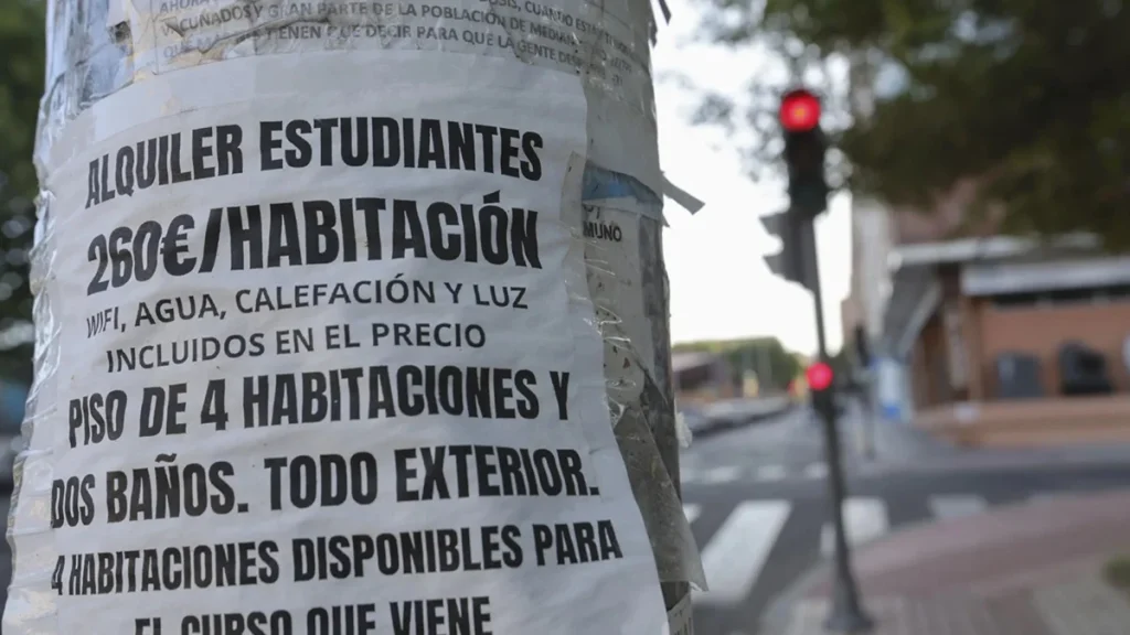 "No son minipisos con encanto": UGT exige retirar anuncios de infraviviendas en Idealista y Fotocasa 2 "No son minipisos con encanto": UGT exige retirar anuncios de infraviviendas en Idealista y Fotocasa Fuente: Agencias