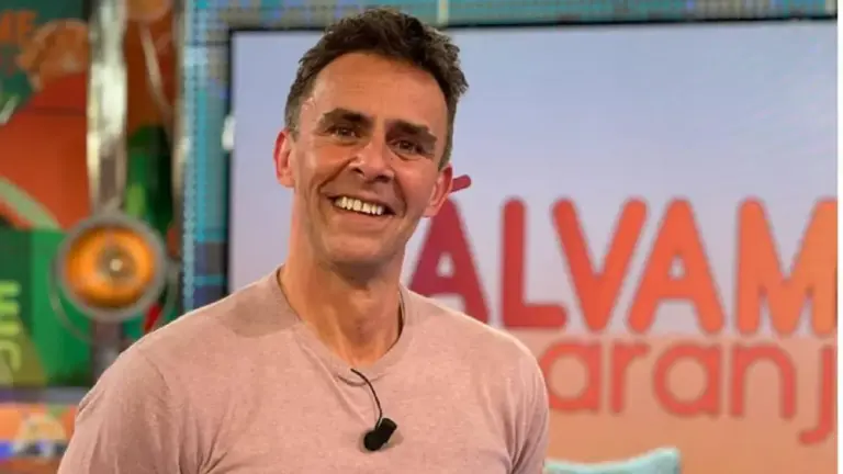 Alonso Caparrós: fue estrella de la TV española en los 90, pero desapareció: qué pasó con el presentador de moda