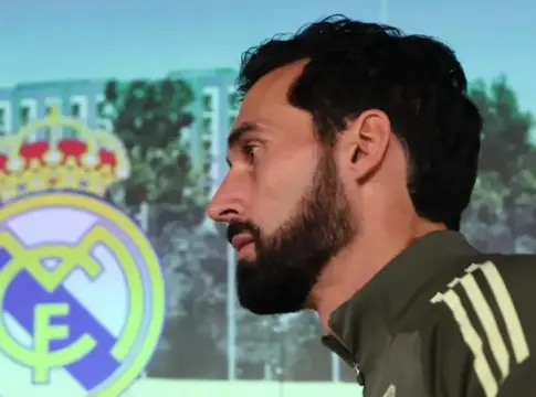 Arbeloa impone sello La Fábrica cantera recupera Real Madrid Arbeloa impone el sello de La Fábrica: la cantera recupera el protagonismo en el Real Madrid Fuente: Agencias