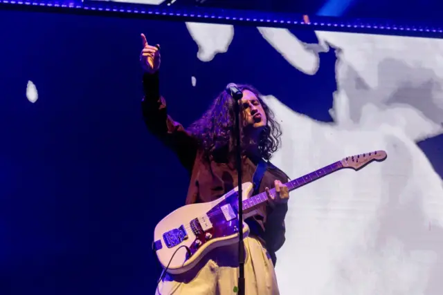 El largo éxito de Arde Bogotá: 'Cowboys de la A3' cerca de los 3 años continuos en la lista de discos