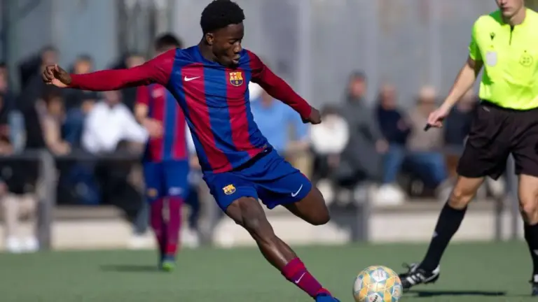 El Barça blinda a Ebrima Tunkara, el nuevo prodigio de La Masía que ya tiene fecha para su contrato profesional