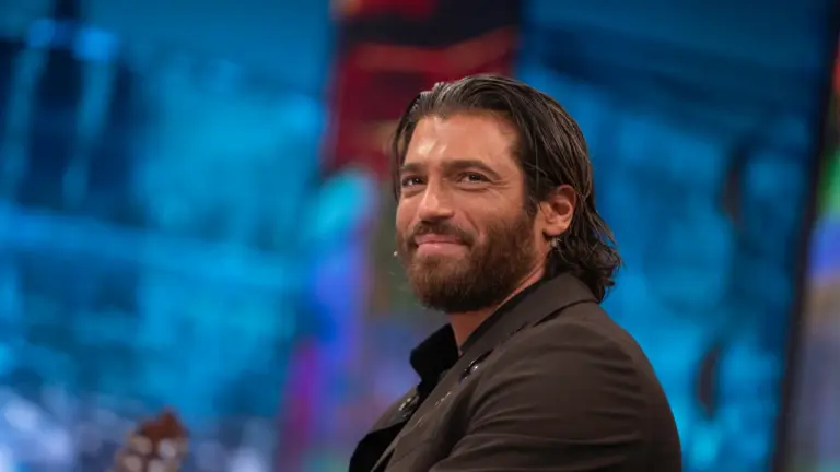 Can Yaman no se guarda nada en 'El Hormiguero' y cuenta cómo salvó a ‘El Turco’, sus métodos para aprender español y por qué fue detenido  