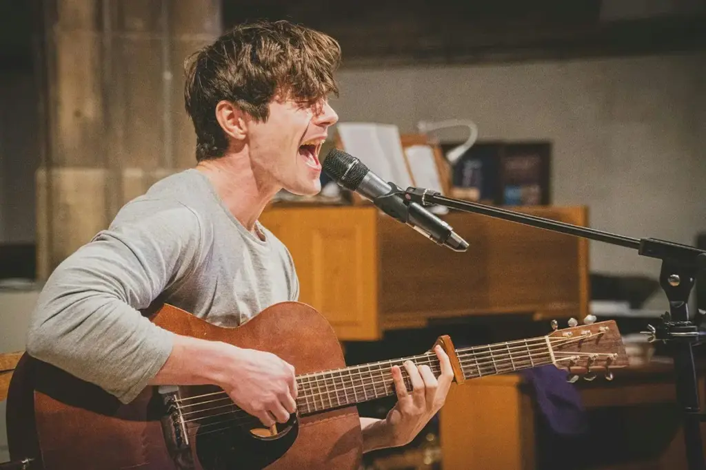 Cantar se consolida como una práctica médica complementaria con aval científico moderno