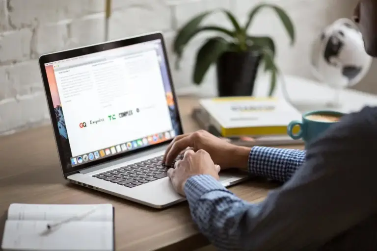 Costes del teletrabajo: la empresa debe pagarlos si se supera el 30% de la jornada
