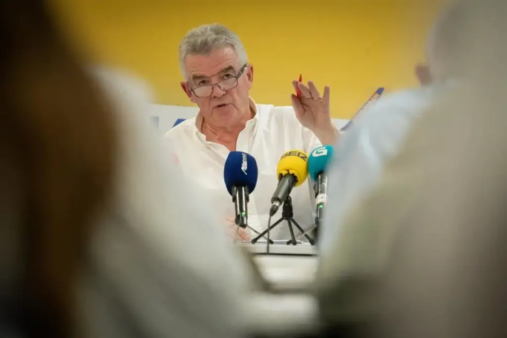 Qué hay detrás de la guerra de egos entre Elon Musk y Ryanair, la aerolínea que quiere comprar 1 De broma a amenaza: así empezó todo