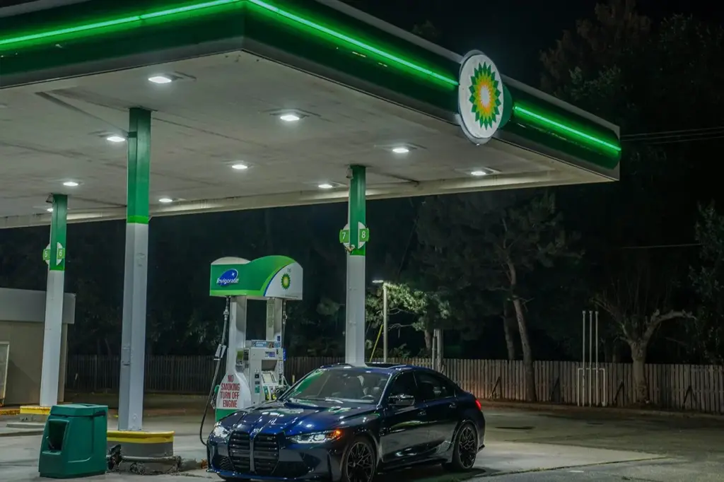 El fin de la gasolina se confirma con nuevas regulaciones que la DGT implementa en 2035