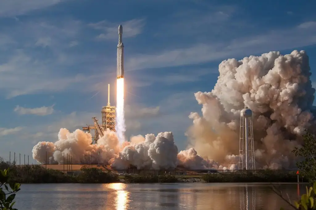 El hito de SpaceX de 165 misiones anuales marca el inicio de una nueva era de acceso espacial