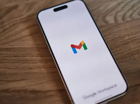Gmail se transforma tras 20 años y obliga a 3.000 millones de usuarios a decidir cómo gestionan su bandeja Gmail se transforma tras 20 años y obliga a 3.000 millones de usuarios a decidir cómo gestionan su bandeja