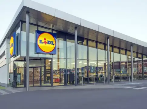 Hoy aterriza en Lidl la solución contra el implacable frío: una chaqueta de menos de 20 euros que ya es tendencia | Fuente: Lidl Hoy aterriza en Lidl la solución contra el implacable frío: una chaqueta de menos de 20 euros que ya es tendencia