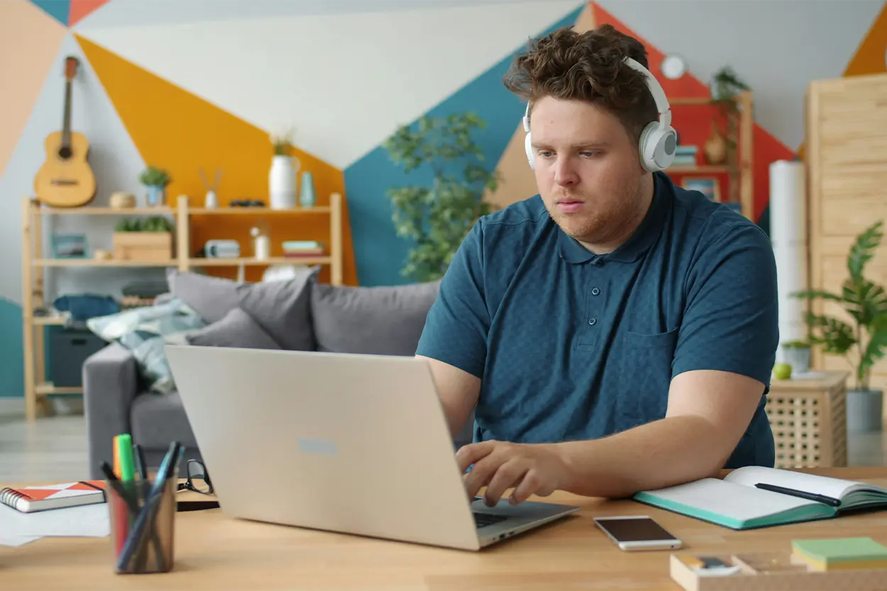 Implicaciones legales y compensaciones por utilizar tu PC privado para el trabajo bajo la nueva normativa Implicaciones legales y compensaciones por utilizar tu PC privado para el trabajo bajo la nueva normativa