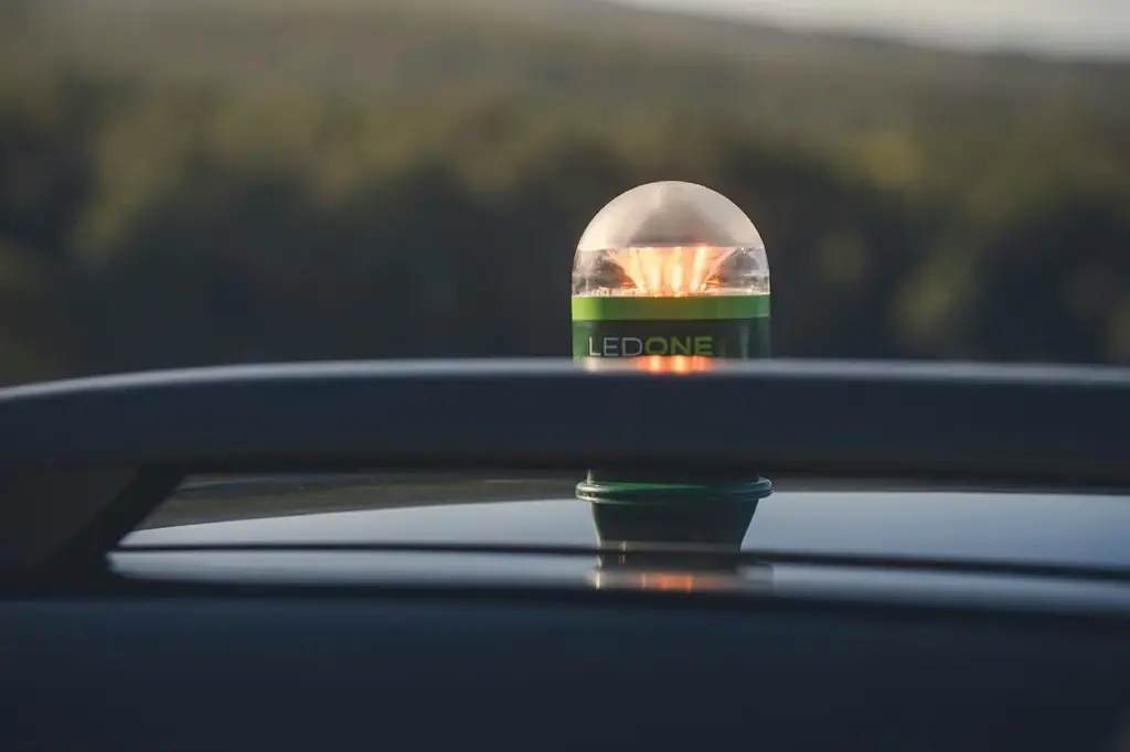 La baliza V16 y su potencial para compartir ubicación en Google Maps al activar emergencia