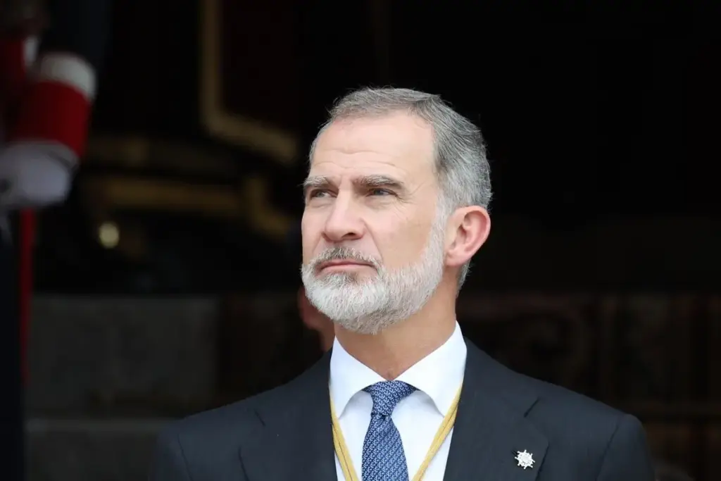 Un funeral en Francia ha hecho que Felipe VI y sus hermanas rompan el distanciamiento 
