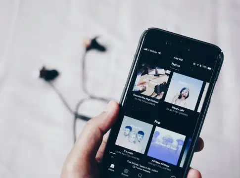La nueva función de inteligencia artificial de Spotify permite componer canciones personalizadas al instante La nueva función de inteligencia artificial de Spotify permite componer canciones personalizadas al instante