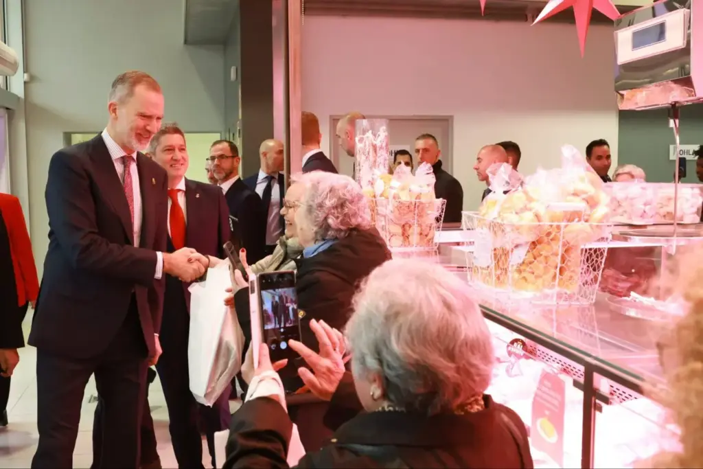 La paternidad como eje de su nueva imagen como rey y como padre 
