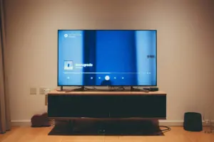 Las compañías de televisores inteligentes que graban datos sin consentimiento y cómo protegerte