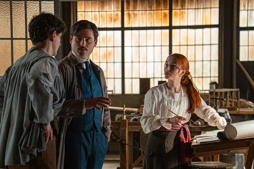 Mientras Curro libra su batalla abajo, Manuel enfrenta obstáculos arriba