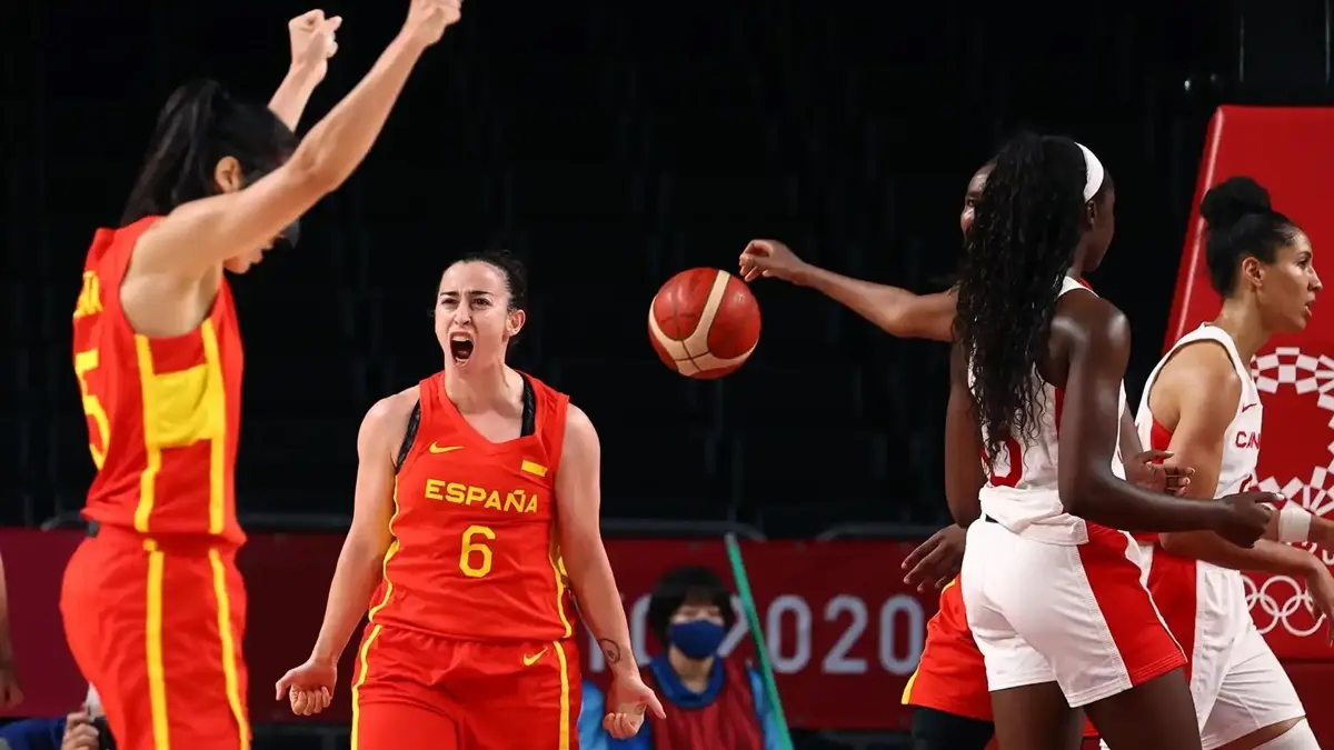 España firma su cuarto bronce en el Mundial de baloncesto e Iyana Martín se lleva el Rising Star