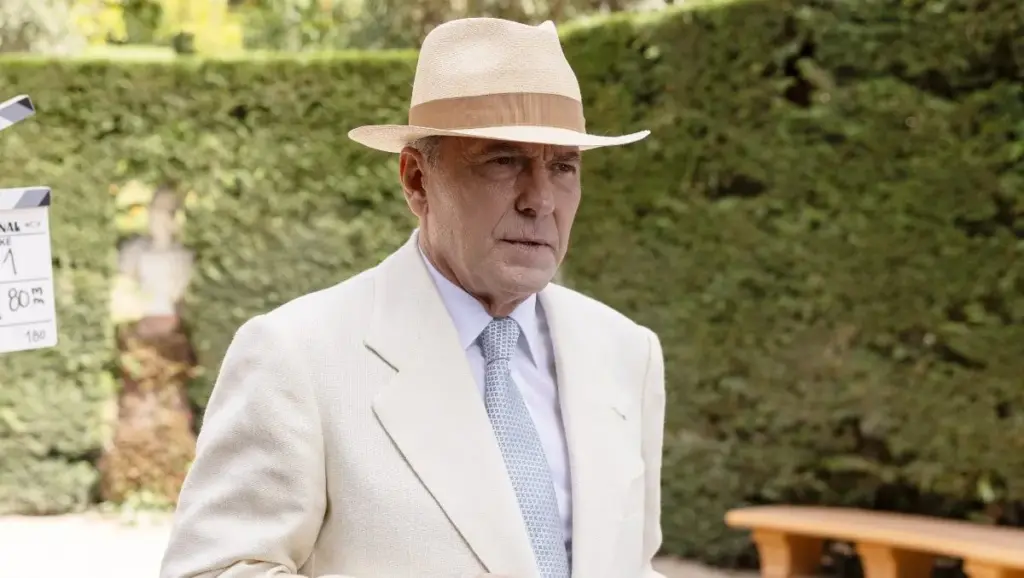 Pérez-Reverte entra en Netflix con un misterio “de los de antes”