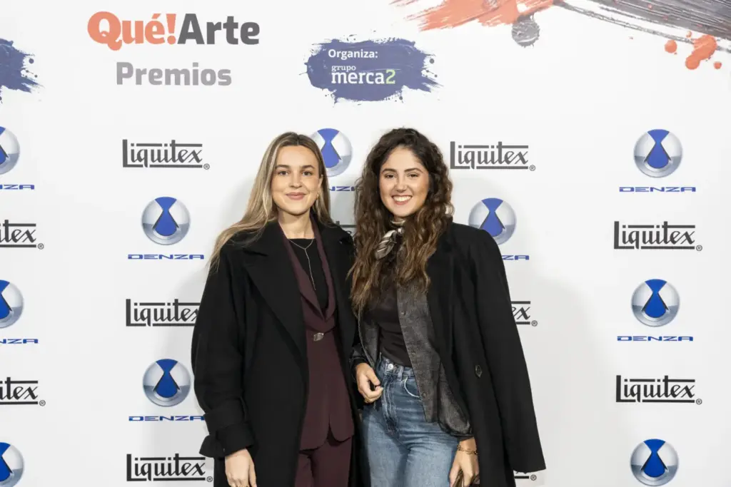 Sar Gómez de NH Colletion junto con Alejandra Martín. Diario Qué!