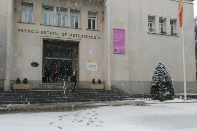 Crisis reputacional en la AEMET tras pronosticar un 'invierno más cálido' y vivir la Navidad más fría en 15 años