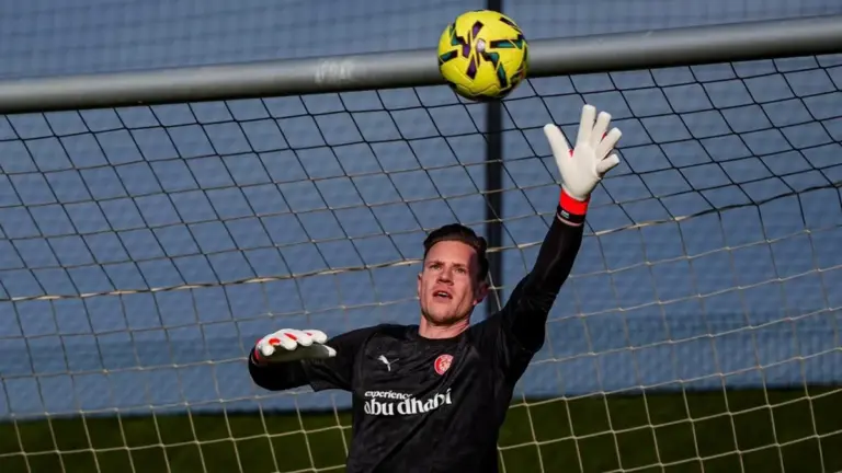 Ter Stegen elige el Girona de Míchel, una salida de emergencia para no perderse el Mundial