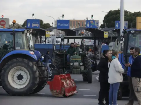 Tractoradas y manifestaciones. toda España en pie Tractoradas y manifestaciones: toda España en pie