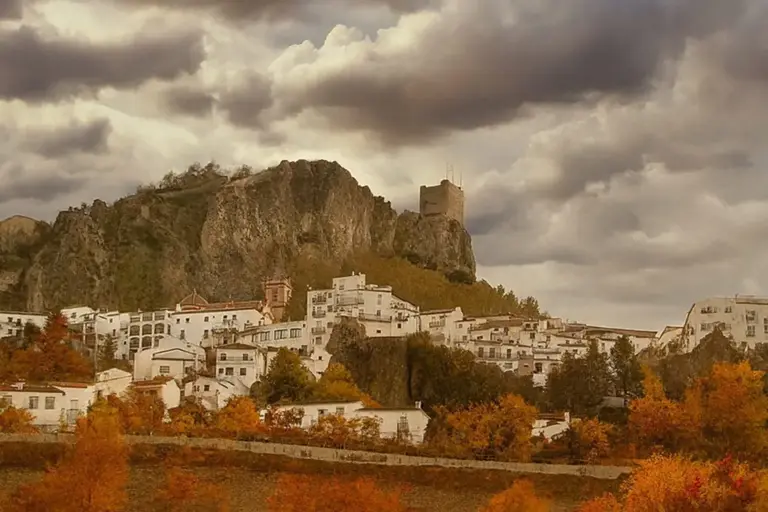 Escápate este finde: 3 pueblos españoles que parecen sacados de una serie y nadie visita