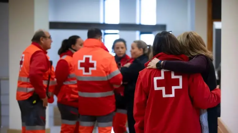 Acompañamiento y contención emocional: así trabajan los expertos en emergencias tras el accidente de Adamuz